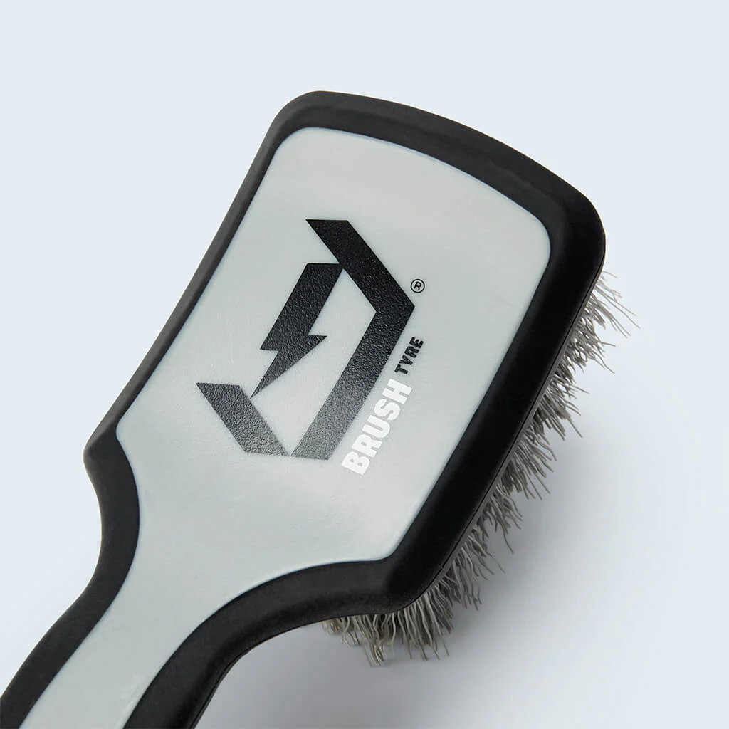 Duel Tyre Scrubbing Brush - Image 3